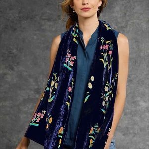 NEW Medieval Millefleurs Velvet Burnout Scarf